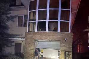 Пожар, разрушения домов и повреждения энергообъектов: последствия вечерней атаки БпЛА в Одессу (обновлено)