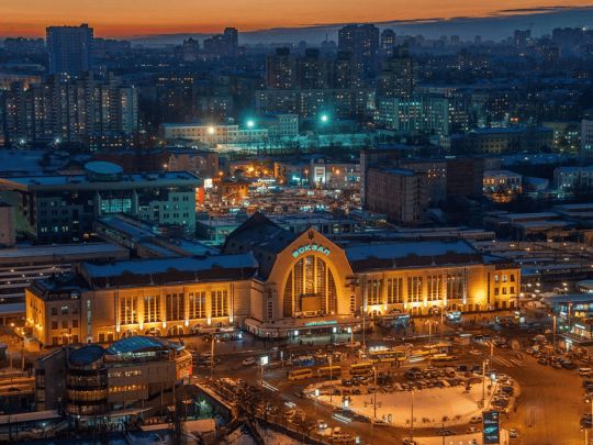 Онлайн-сервіси «Укрзалізниці» вийшли з ладу: продавати білети пасажирам тимчасово дозволили начальникам поїздів