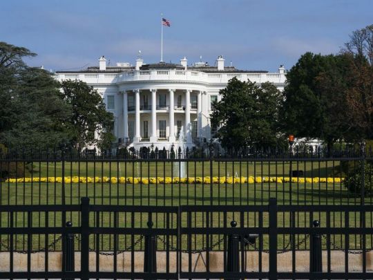 Секретний чат команди Трампа у Signal: журналіст випадково став членом групи планування США удару по Ємену