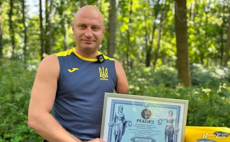 &laquo;Без ноги, у&nbsp;стані шоку починаю повзти. І&nbsp;знову міна. Мені відриває руку й&nbsp;розриває живіт&raquo;: історія штурмовика, який тричі ошукав смерть