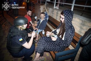 Ночной обстрел Одессы: погибли супруги, среди пострадавших дети