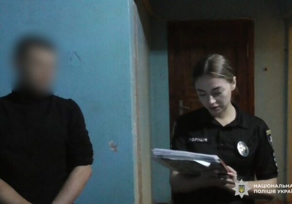 В Одесской области мужчина до смерти избил знакомого и несколько дней прятал тело в квартире.