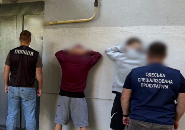 В Польшу за 7,5 тысячи долларов: 19-летние одесситы пытались переправить мужчину за границу
