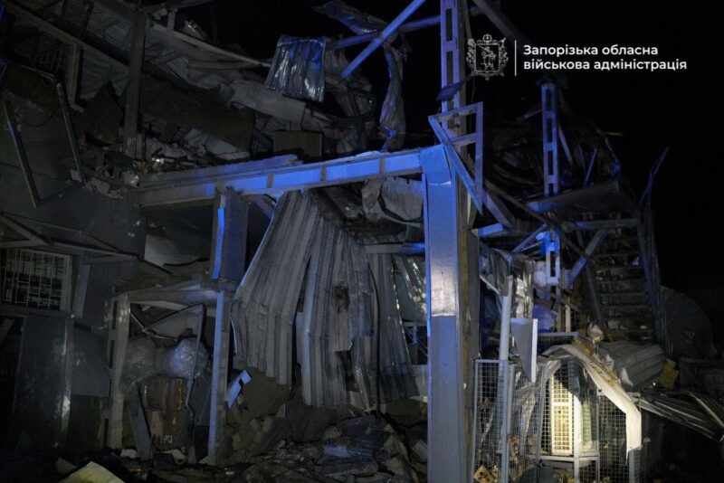 Частина Запоріжжя залишилася без світла після нічної атаки безпілотників ворога (фото)