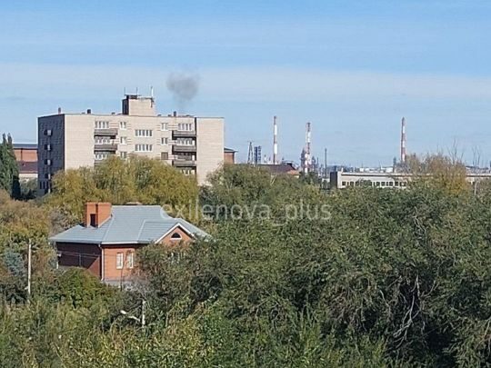 Безпілотники атакували нафтопереробний завод під російським Оренбургом&nbsp;&mdash; за&nbsp;1400 кілометрів від України (відео)