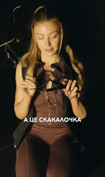 Зігрівались коньяком і&nbsp;співали під фонограму: Тіна Кароль здивувала своїх шанувальників