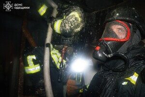 Пожар в доме и повреждение лицея: последствия вечернего обстрела Одессы