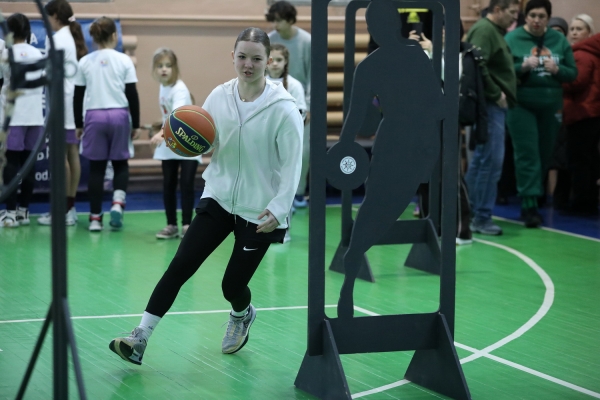 В СДЮСШОР імені Літвака відбулося велике спортивне свято для дітей