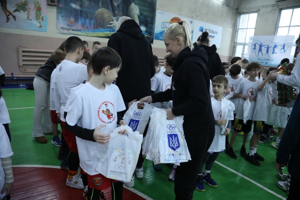В СДЮСШОР імені Літвака відбулося велике спортивне свято для дітей