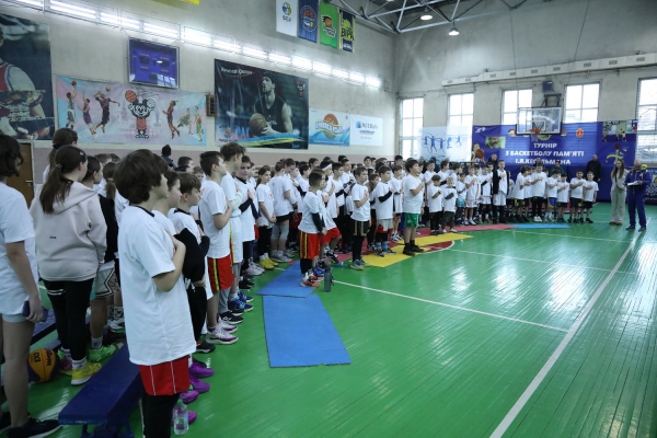 В СДЮСШОР імені Літвака відбулося велике спортивне свято для дітей