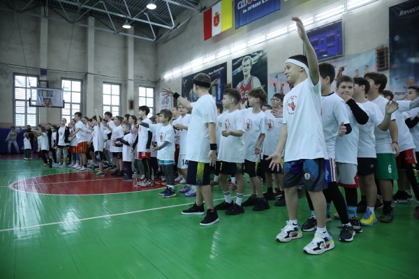 В СДЮСШОР імені Літвака відбулося велике спортивне свято для дітей
