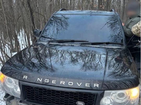 Порушники намагалися прорвати український кордон на&nbsp;Буковині, травмувавши прикордонника (фото)