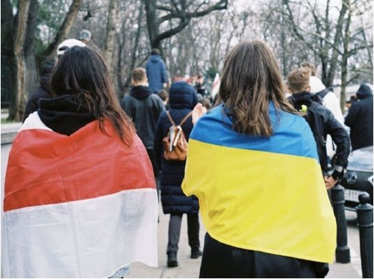 Стало відомо, коли у&nbsp;Польщі змінять статус українських біженців: як&nbsp;можна буде залишитись у&nbsp;країні