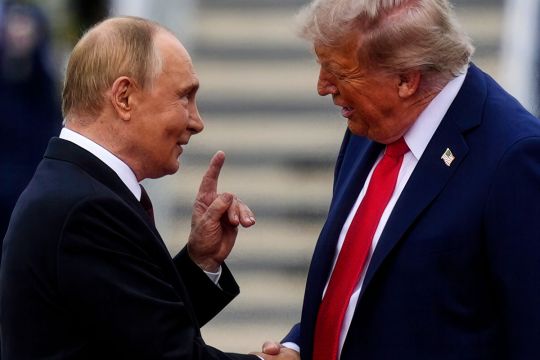 Трамп міг пообіцяти путіну Донбас: експерт попереджає про небезпечні наслідки