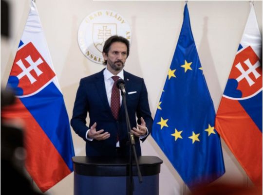 Україна ніколи не&nbsp;буде в&nbsp;НАТО: гучна заява міністра оборони Словаччини