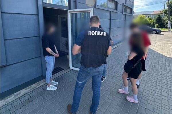 Хищение гуманитарных генераторов в Одессе: причастных чиновников будут судить