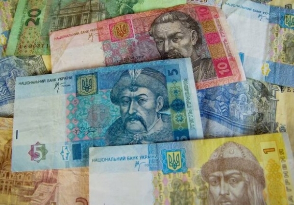 В Украине со 2 марта не будут принимать бумажные 1&ndash;10 гривен: где обменять старые купюры