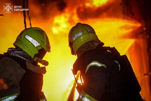 Массированный дроновый обстрел Одессы: под ударом оказалась портовая инфраструктура (обновлено)