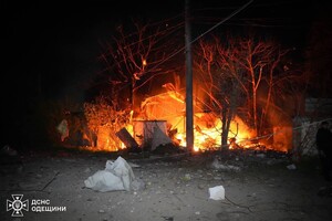 РФ ударила по судну и резервуарам с маслом в Одесской области: пострадал человек